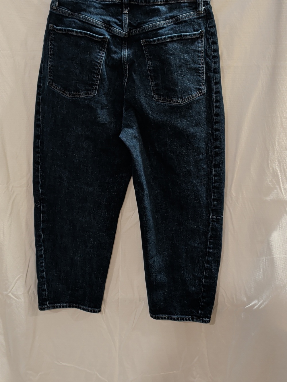 Old Navy Barrel Jeans 12 - Picture 6 of 11